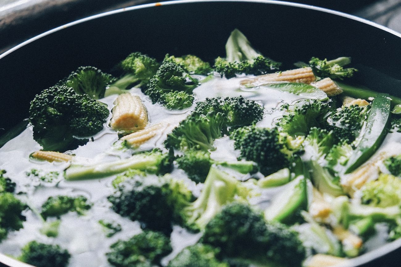 Which Has More Nutrition Cooked Or Raw Broccoli?