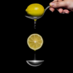 how-much-juice-is-in-half-a-lemon.png