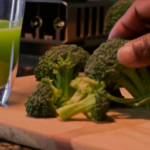 how-to-juice-broccoli.png