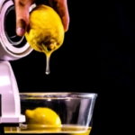 how-to-juice-lemons-in-an-electric-juicer.png