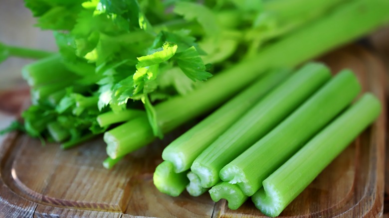 what is celery juice in hindi