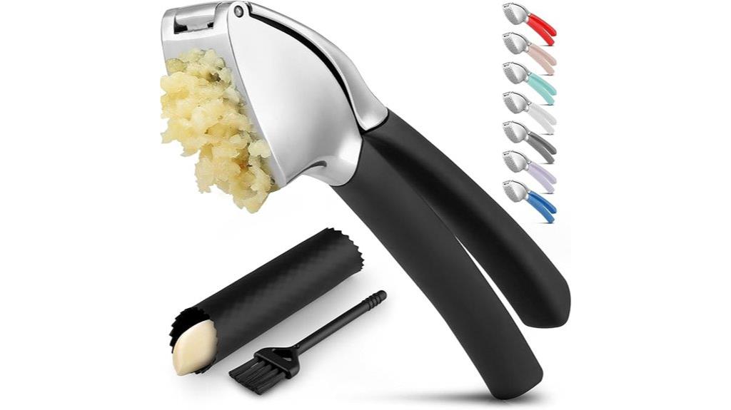 garlic press with accessories